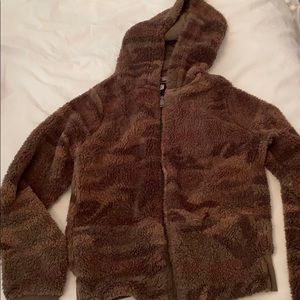 Fuzzy camo zip-up sweatshirt/teddy coat